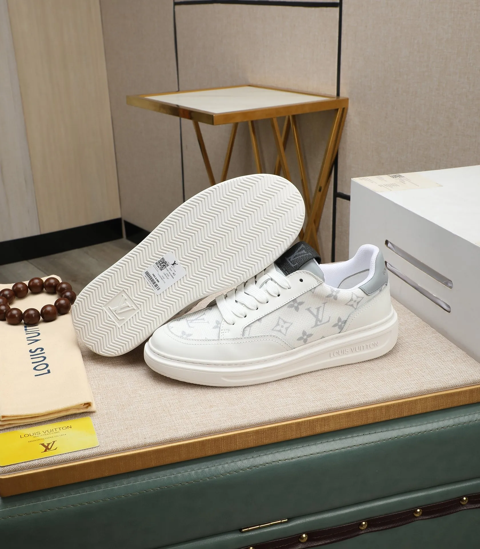 Men's shoes 💰540 💰(Niuli: full package) louis vuitton (Louis Vuitton/lv) top 🔍🔍 new models are on sale at the same time at the counter. The upper 🇮🇹 is imported from Italy, first-layer cowhide, and the lining is fully imported cowhide. 💪💪, completely 1⃣️ to 1 ⃣️Re-engraved🇮🇹💪💪, ⚠Sole: The original sole is specially provided by the original factory, the exclusive movable molded sole is super comfortable, ⚠The original factory follows the order, 🔍🔍high quality, you can enter and exit the counter at will, welcome to compare⚠. Code number:38-44